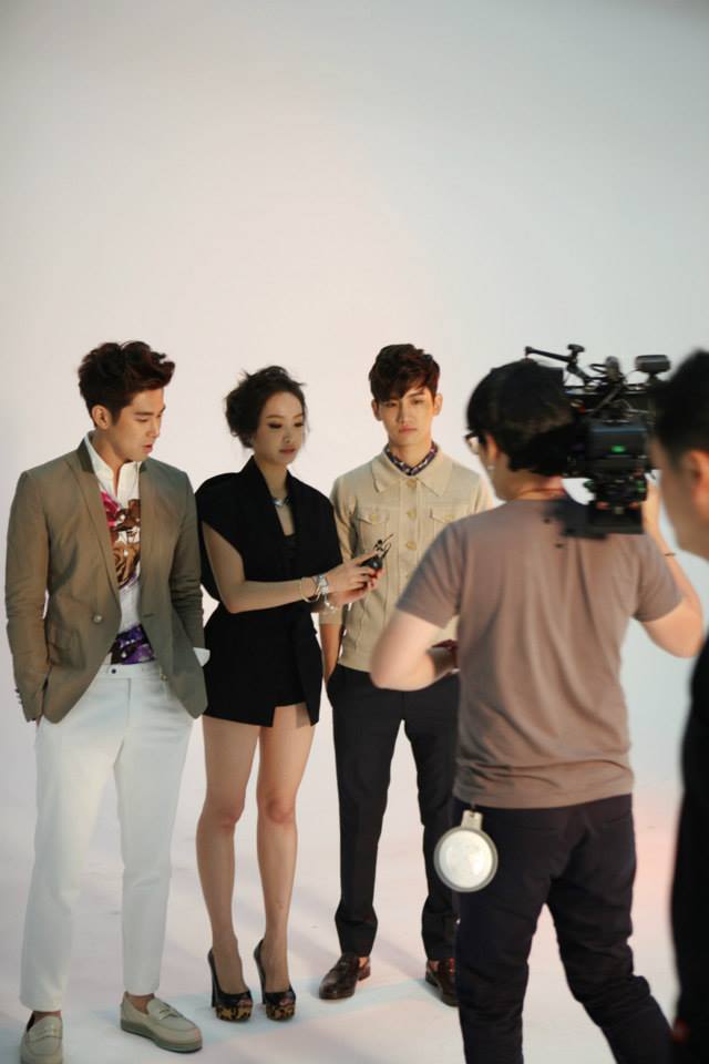 1004717_675472205802549_1786955139_n