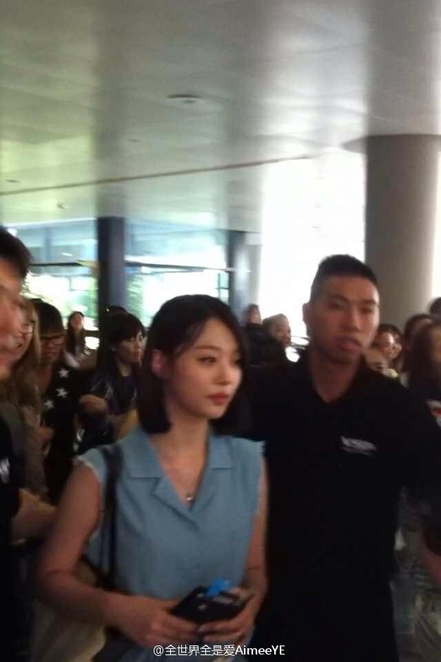 5f397239jw1e5wxqosy8yj20hs0qogmw