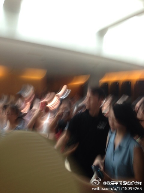 663a5681jw1e5wzhblcymj20dc0hs0tn