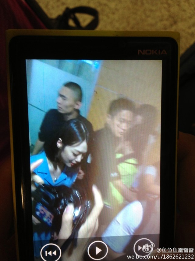 6f055830jw1e5ww0v3f2vj20xc18gk15