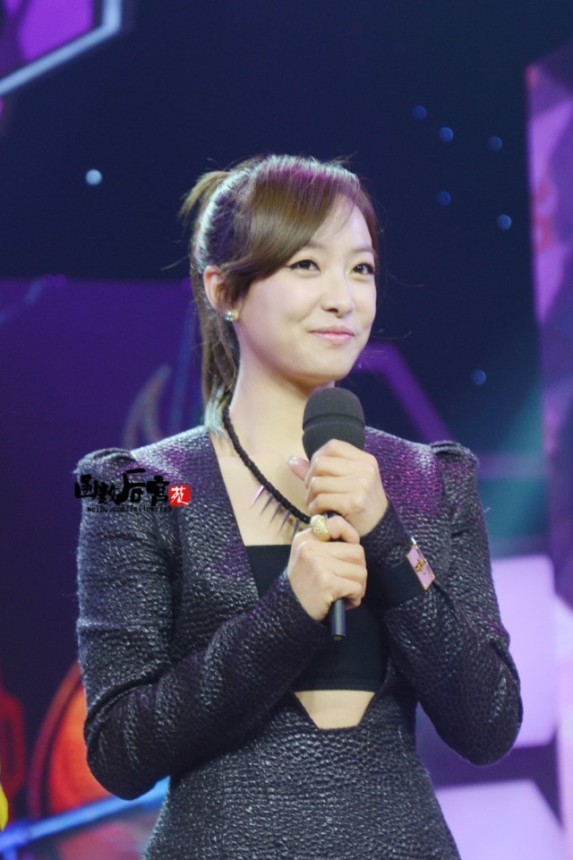 a26e70cfjw1e5kl6atnj9j20rs15owu7