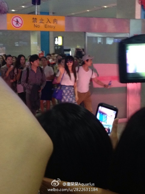 a83def10jw1e5b5tng9m6j20dc0hs0u6