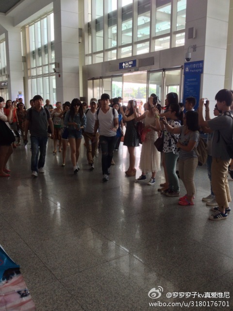 bd8da53djw1e5d31b61afj20dc0hs40r