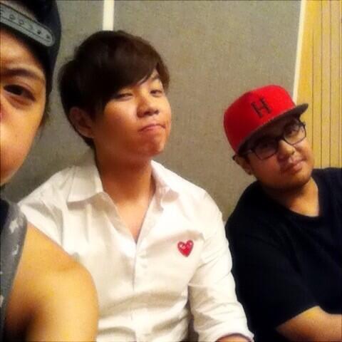 BNb_qkECEAAJALQ.jpg large