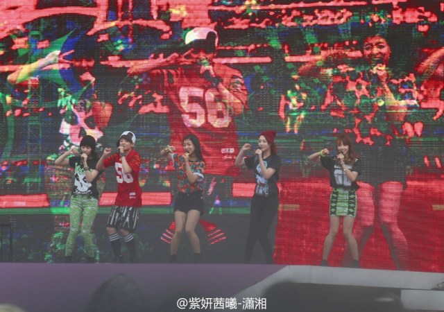 65ef779cgw1e6er0yfytnj21kw1421kx