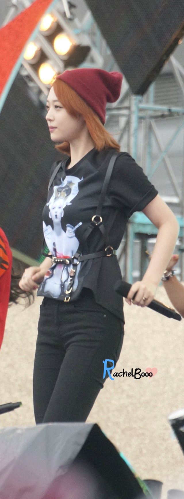 68117181jw1e69zqr6zq9j20mw1q3k6a