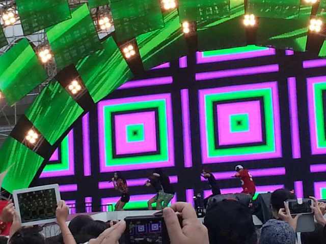 68334bc1jw1e67d8l4zp2j20np0hsta0