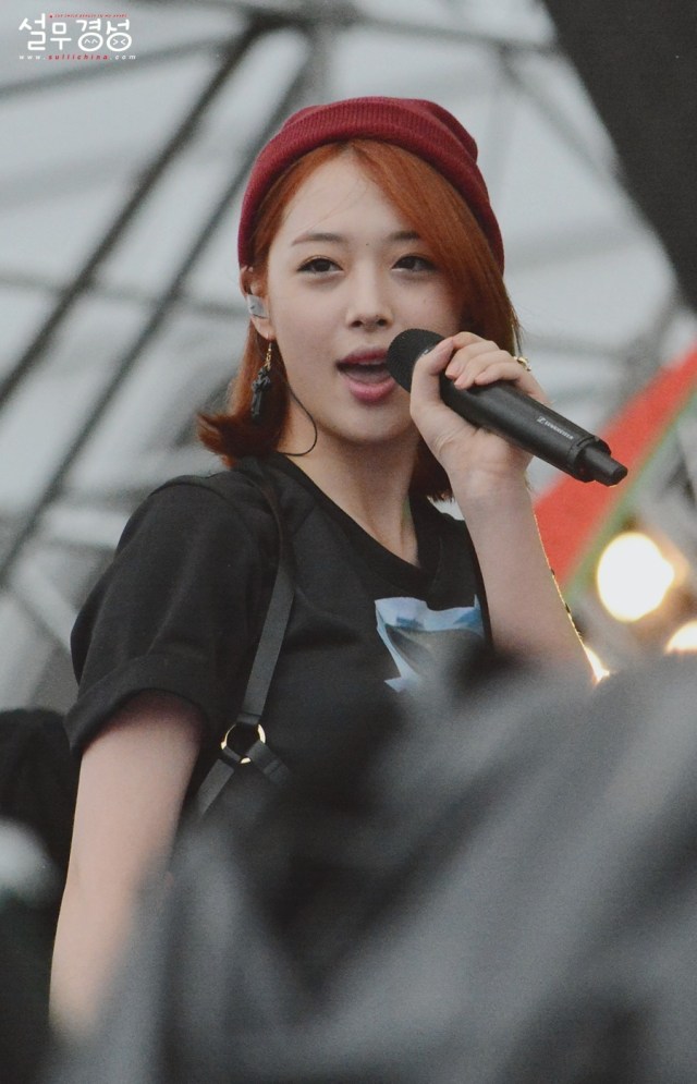 68b12d61jw1e6fp9zhci2j20p012wah3