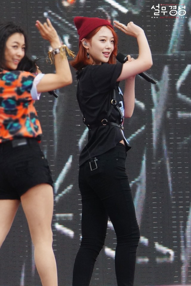 68b12d61jw1e6gwl56xmsj20m80xc47j