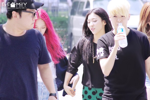 68e02e8fgx6BmHqYr4ze7&690