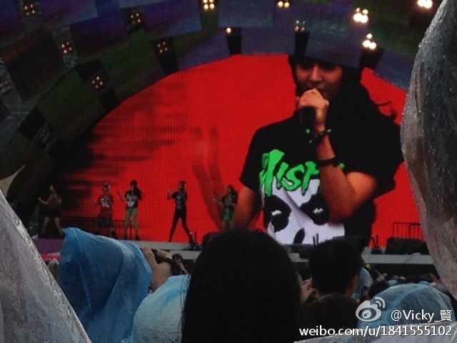 6dc3e69ejw1e67hftnfzdj20hs0dctad