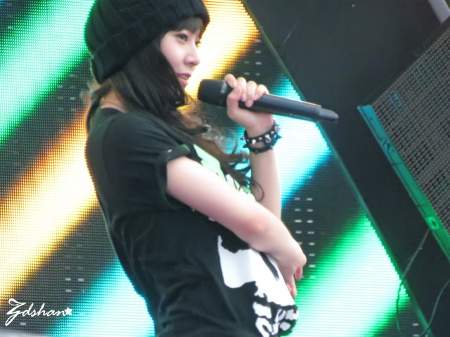 739647cdgw1e69rco0eyhj215o0v9k8x