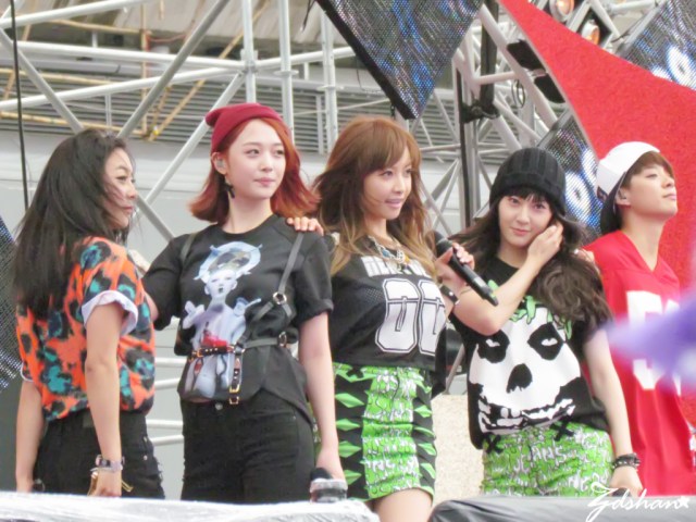 739647cdgw1e69rcsrpzij215o0v9nfb