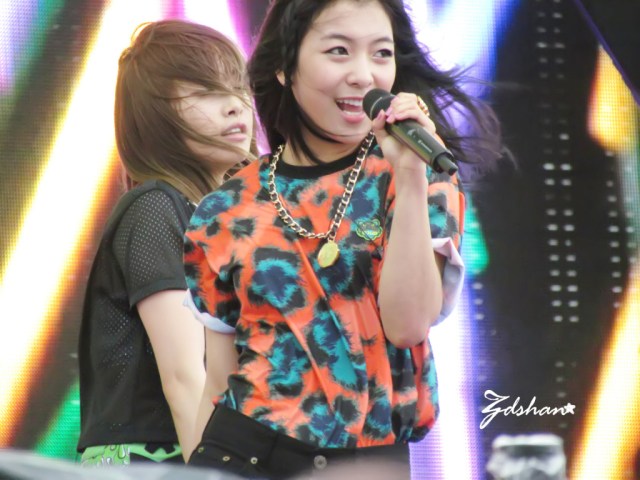 739647cdgw1e69rcvzxmqj215o0v94ex