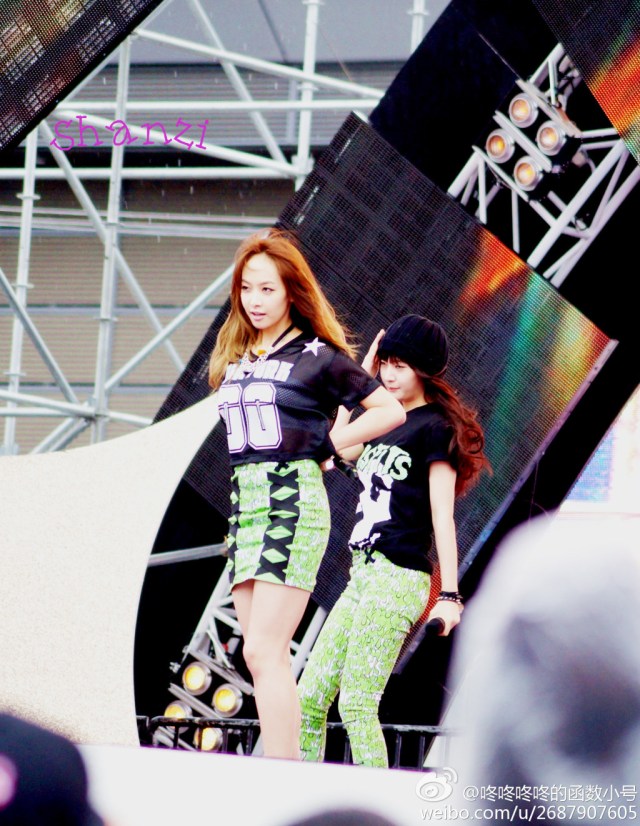 a0363715gw1e6dc0l125xj21et1tob29