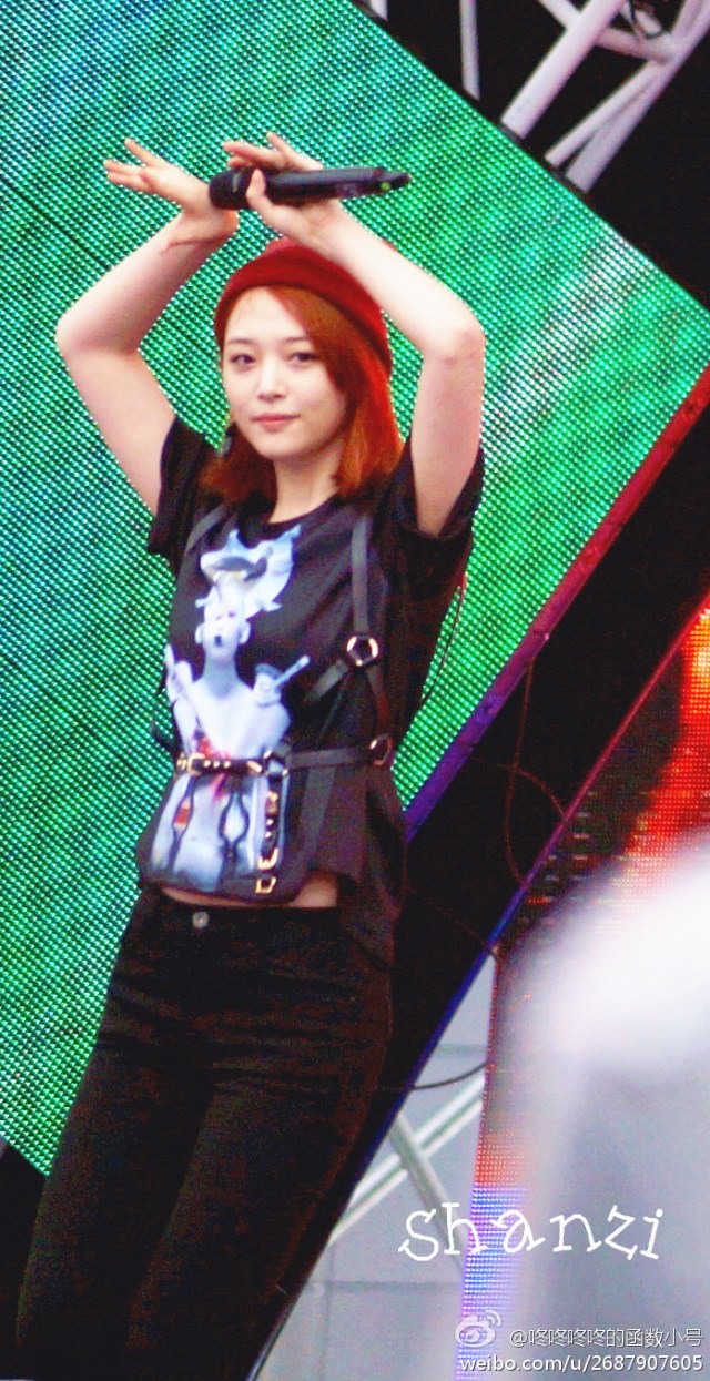 a0363715gw1e6fsmd3hq2j20jd11ok6p