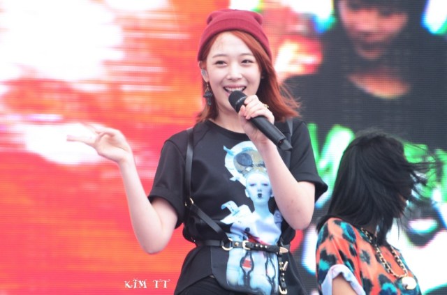 a1301459gw1e6evcm8up7j21kw11o4af