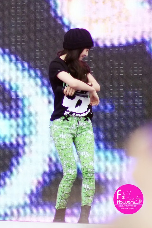 a26e70cfjw1e68qhr669xj20rs15oty4