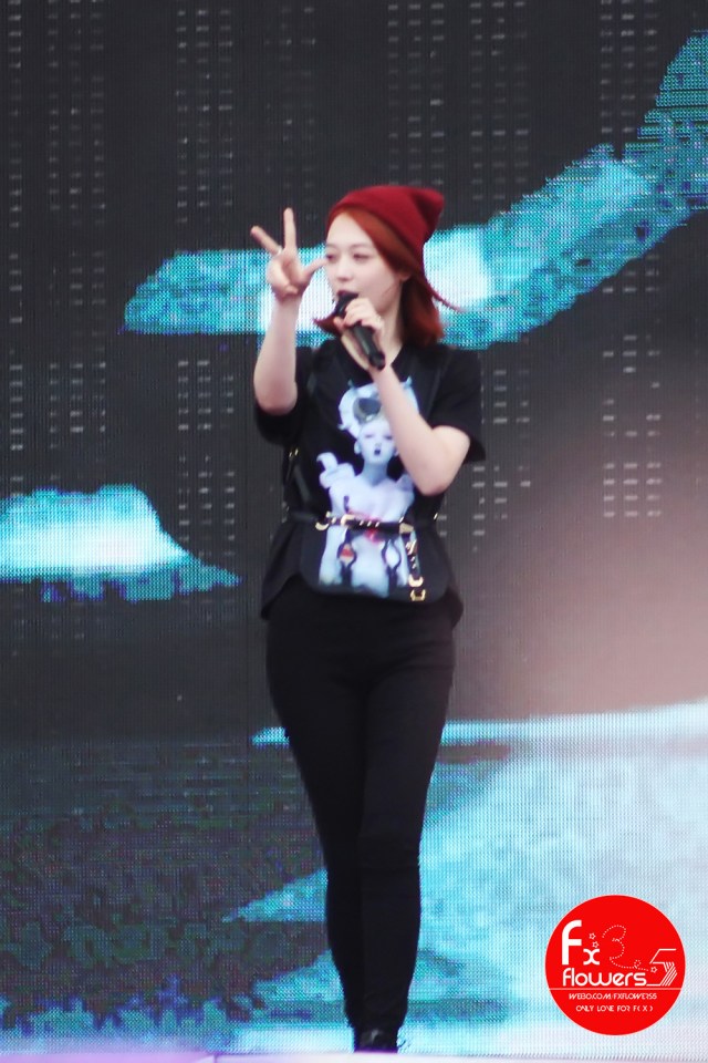 a26e70cfjw1e68qht6es7j20rs15otqx