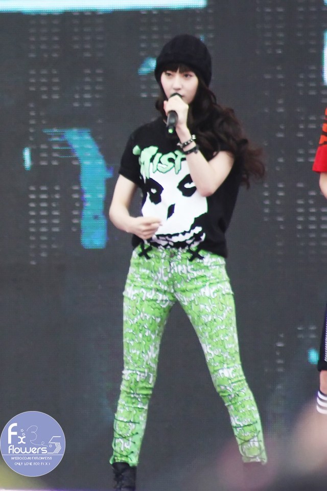 a26e70cfjw1e6j0uj19ncj20rs15odoe