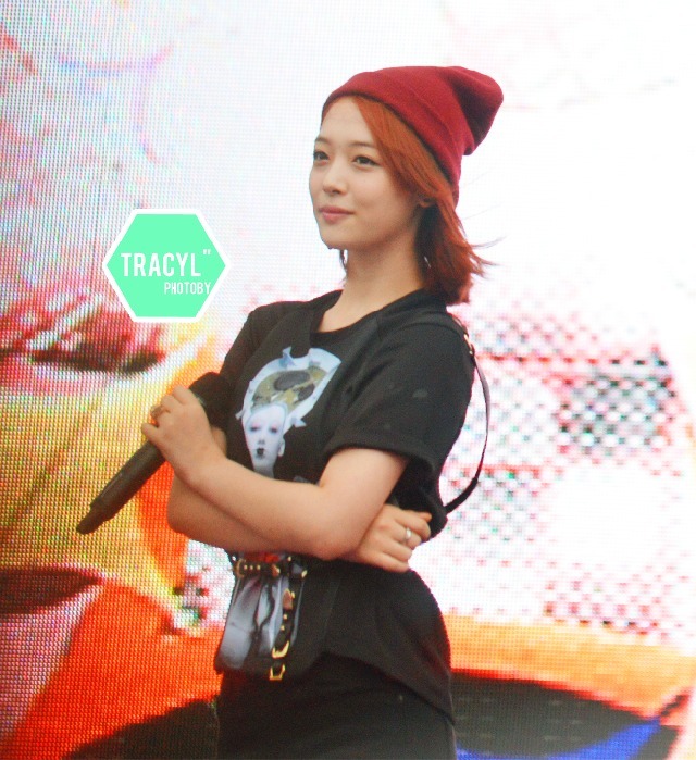 a9003ea6jw1e6a2zbt9usj20hs0jfq6i