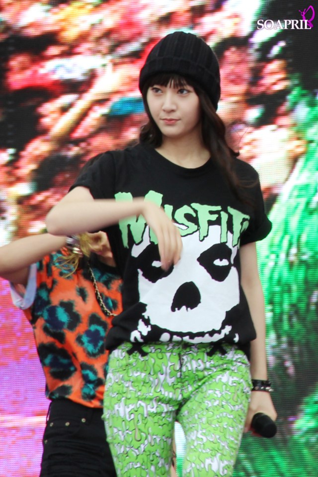 bf9b44b3gw1e69q2ba72qj210o1j41kx