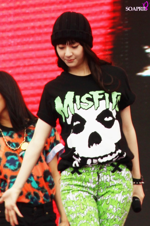 bf9b44b3gw1e69q2kiclsj20xa1e17rl