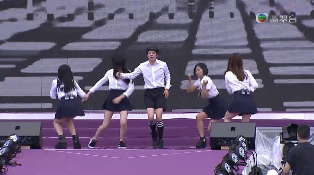 a26e70cfgw1ehxdwvm1ejj20ho09wq4g